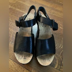 Kork-ease black leather wedge sandals - size 6